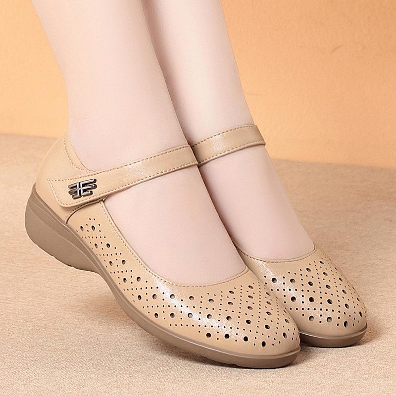 Echt Lederen Geperforeerde Sandalen voor Dames, Zachte Zool, Uitgesneden, Antislip, Comfortabele Grote Maten Schoenen voor Vrouwen van Middelbare Leeftijd