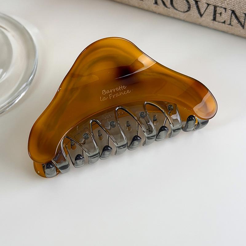 Retro Acetate Triangle Hair Claw Clips for Women Fashionable Colorful Shark Hairpins Barrettes Temperament Hair Accessories