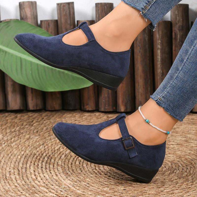 Spring New Pointed Women's Shoes Large Size Shallow Mouth Bevel Heel Single Shoes Women's Doudou Shoes Sports and Leisure Shoes Women