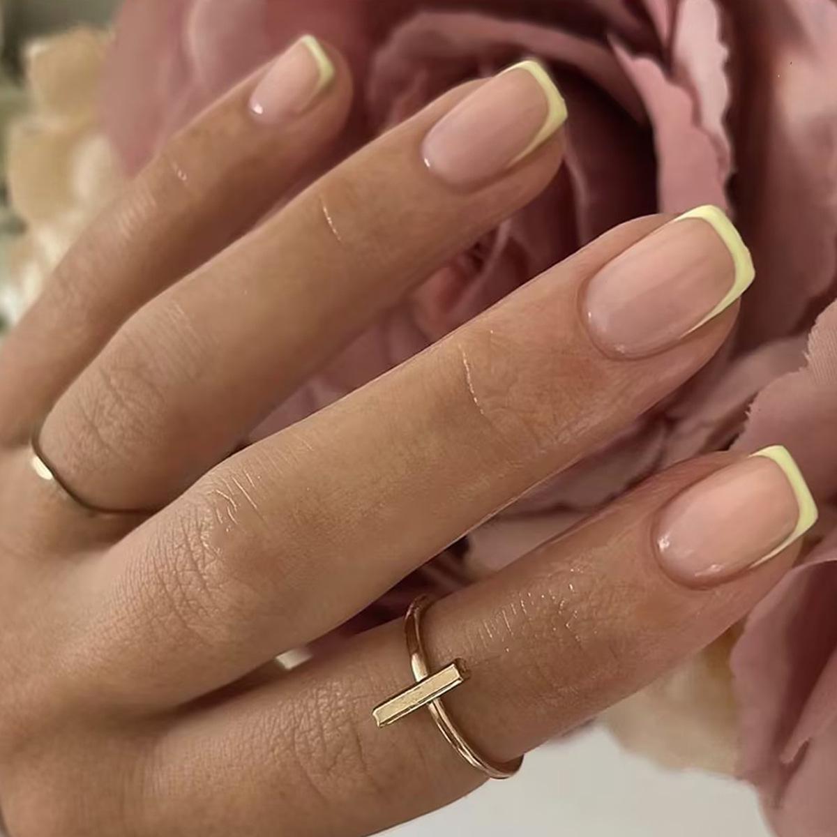 

Best-Selling Retro Minimalist Rectangular Wearable Nail Art Patches