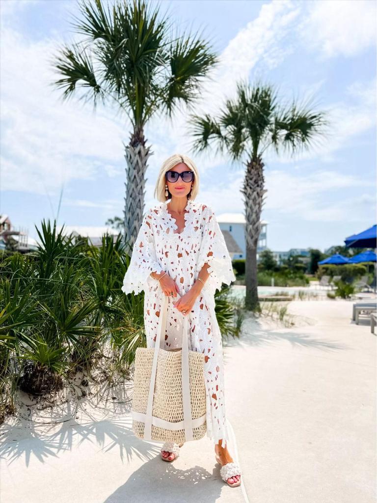 2023 New European & American Casual Loose Beach Vacation Lace Cover-Up Shirt