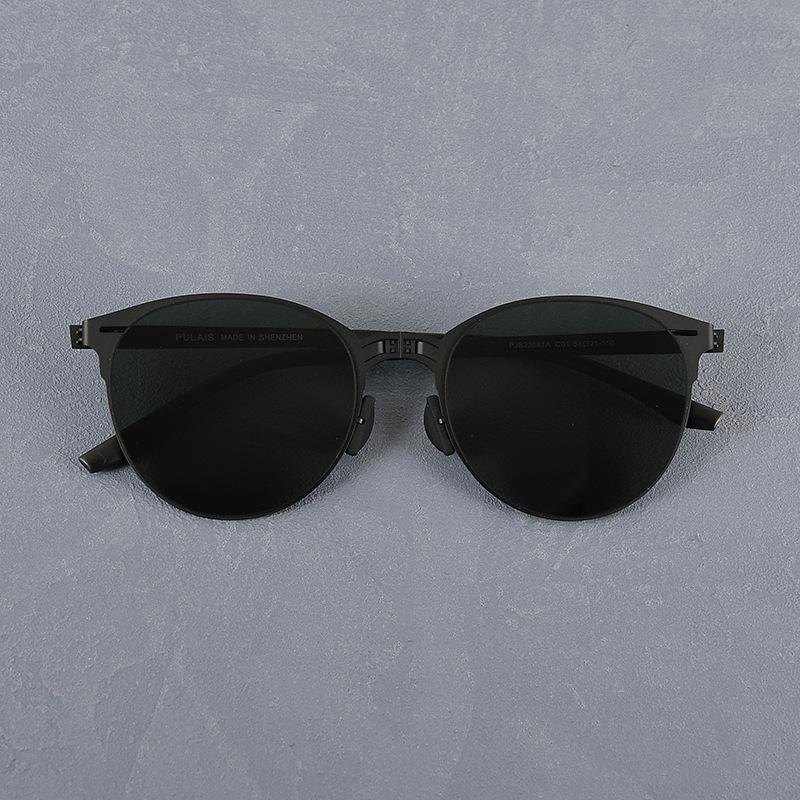 2024 Ultra-Light Retro Men's Stainless Steel Folding Sunglasses for Driving and Fishing
