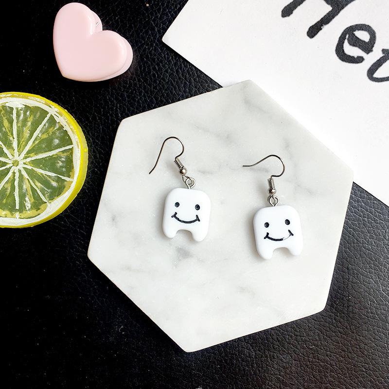 

Простые и забавные маленькие зубные серьги для девочек без ушных отверстий, зажимы для ушей earrings