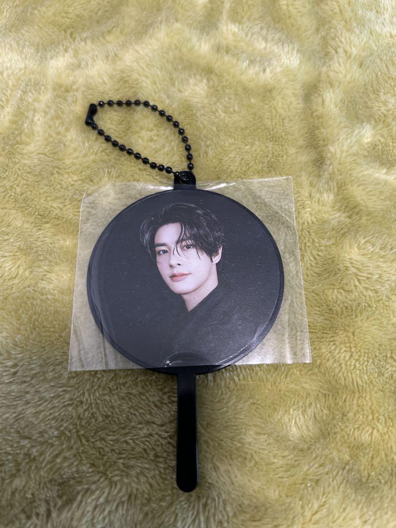 

[USED] JAKE ENHYPEN mini fan