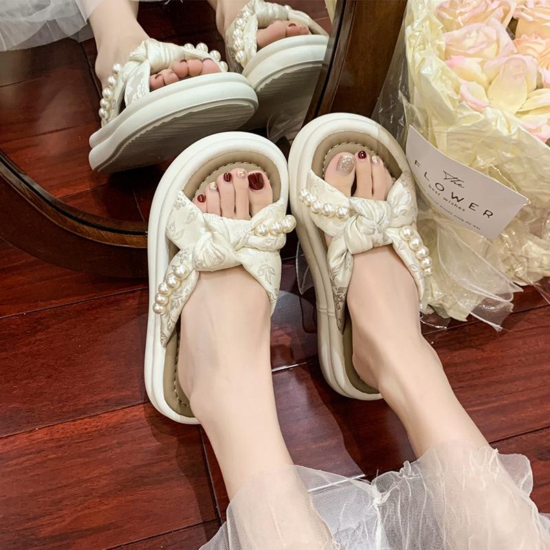 Fashion Shoes Woman 2025 Slippers Casual Pantofle Low Platform Shale Female Beach Luxury Summer New Sabot Slides PU Fabric Scandals Rome