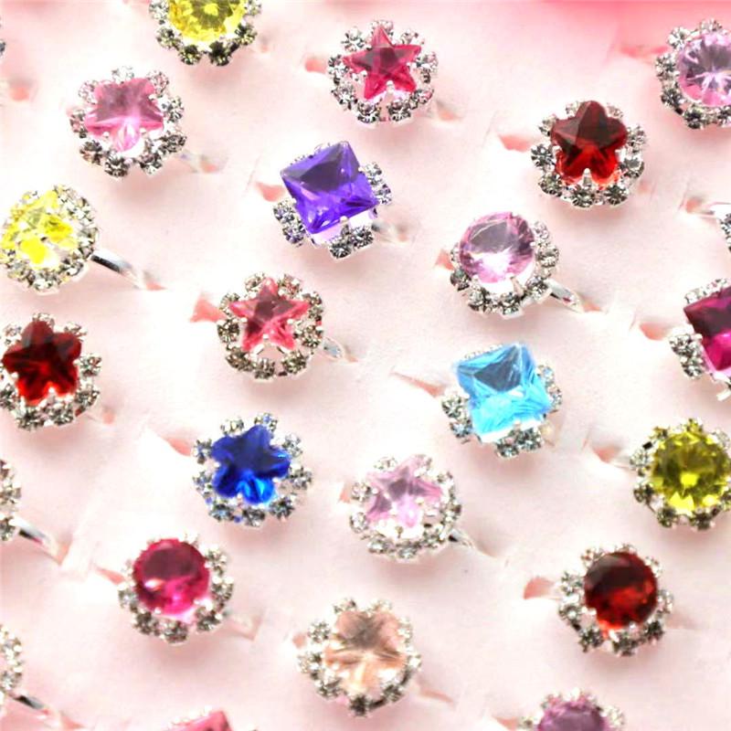 36-Piece Colorful Heart-Shaped Diamond Gemstone Rings for Girls' Birthdays