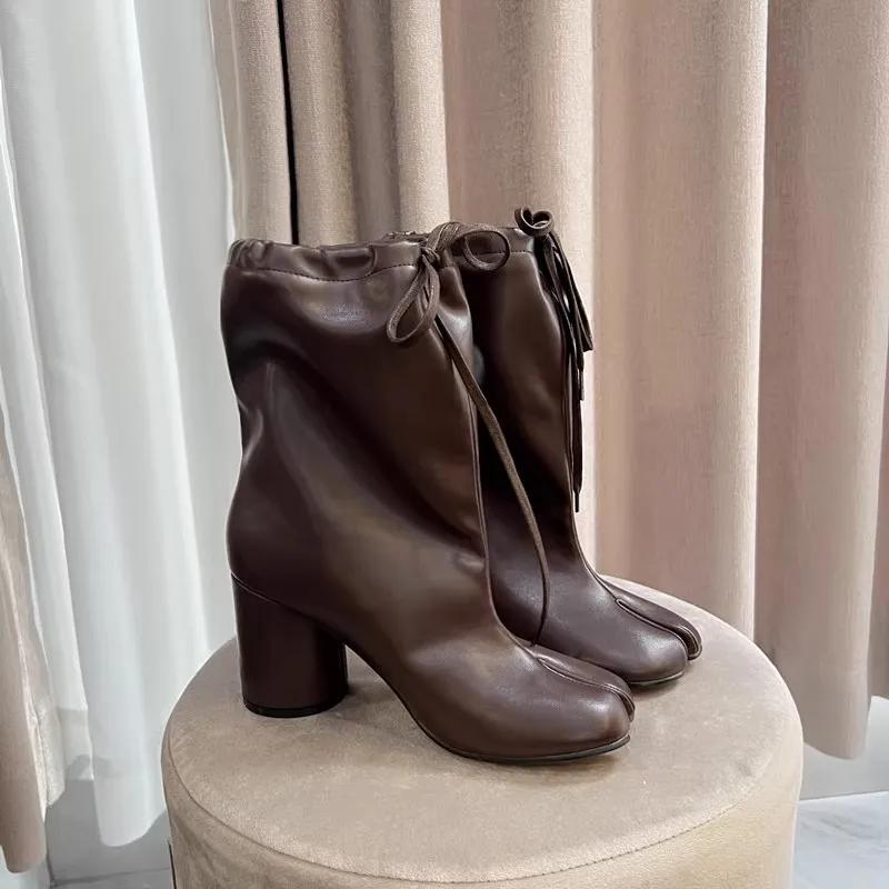 Neue Tabi Stiefeletten für Damen High Heels Damen Stiefel mit geteilter Zehe Mode Weitschaft Tabi Stiefel mit Schnürung Schuhe mit geteilter Zehe Damen