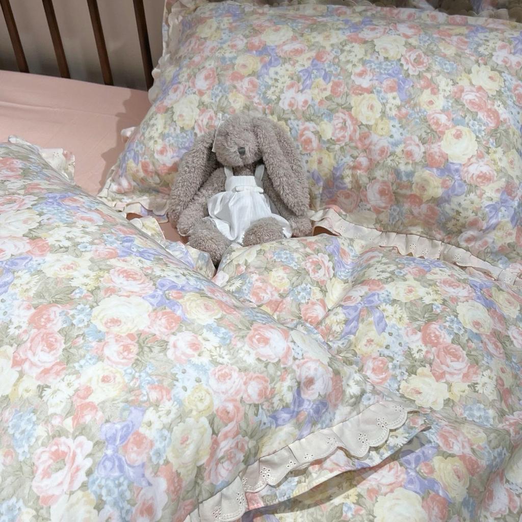 A-Grade Cotton Mother & Baby Four-Piece Double-Layer Gauze Bedding Set with Exquisite Lace Trim