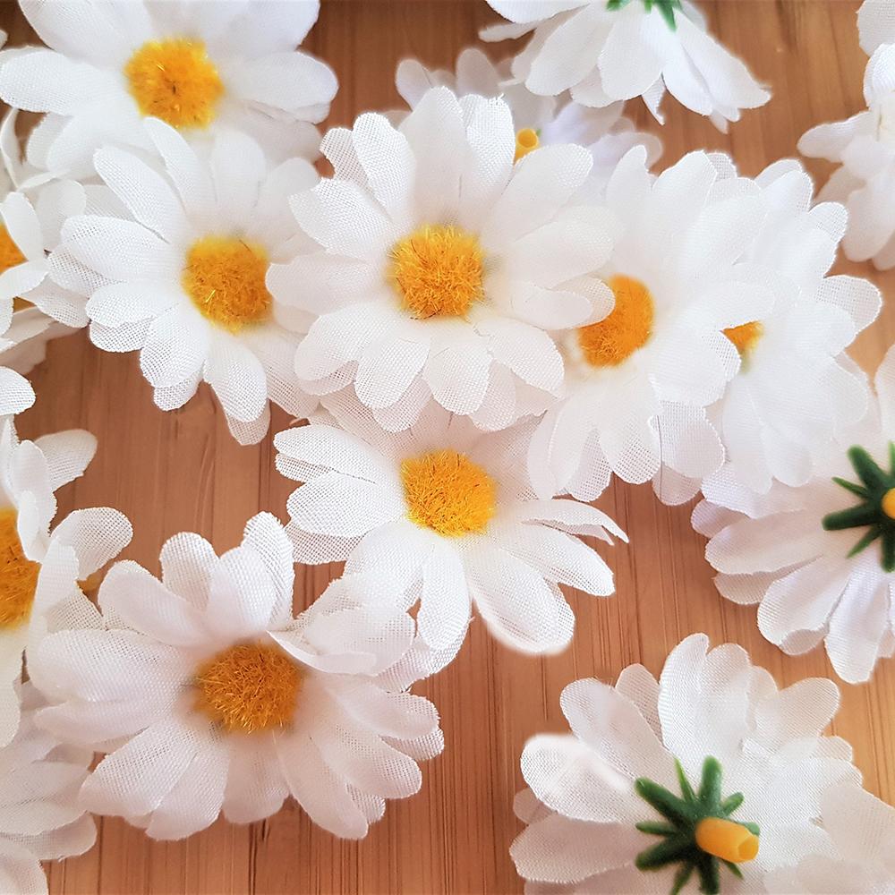 30 Stück Künstliche Sonnenblumen Faux Gänseblümchenblütenkopf Hochzeitsdekorationen DIY Blumendesign Bastelbedarf Heimpartydekor