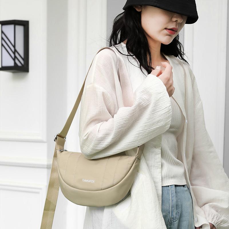 Designer Shoulder Bag Women's Fashion Trend Shoulder Bag Versatile Simple Women's Bag