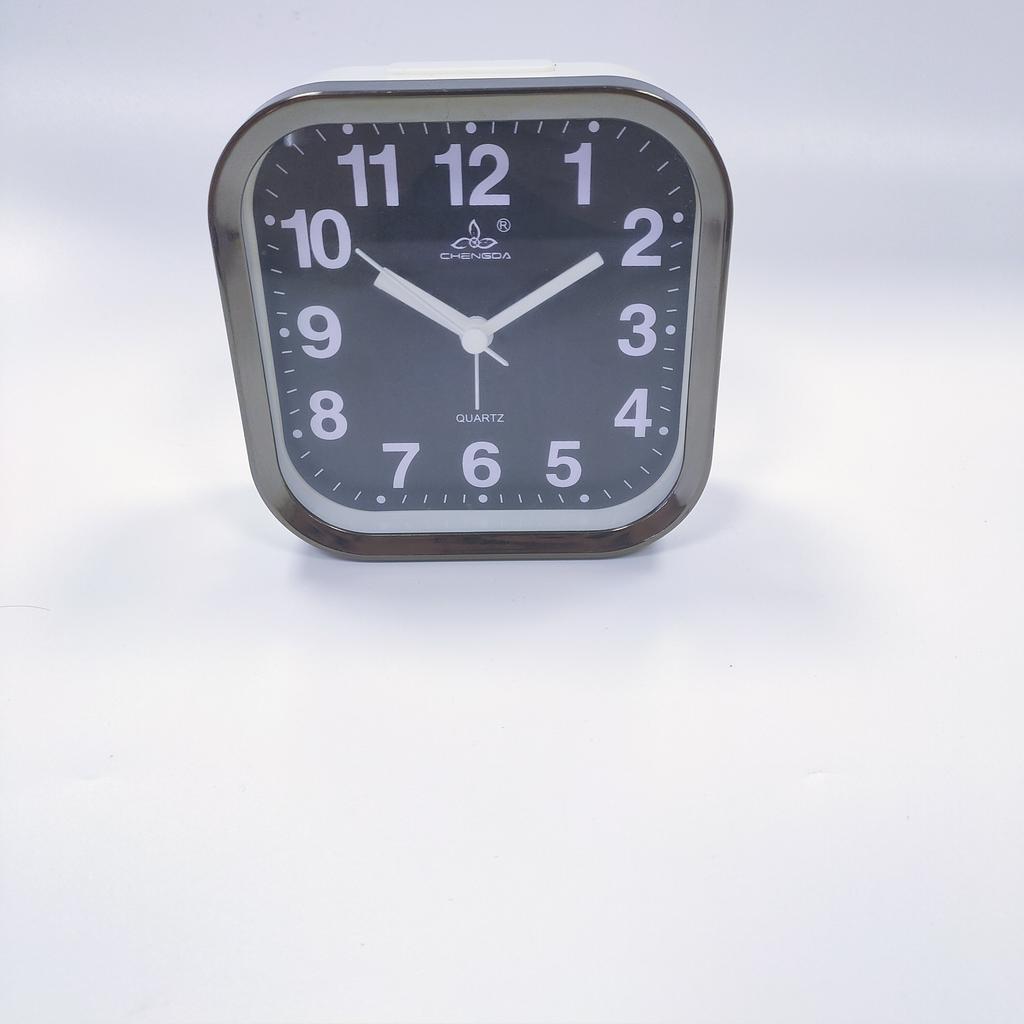 Small alarm clock on the head of the student's bedside home simple jump seconds small table clock A225-228 modern simple alarm clock