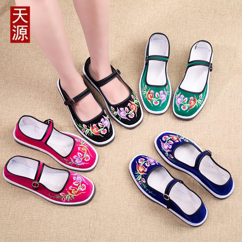 Wedding red shoes big red corduroy embroidery handmade online buckle belt women's shoes for relatives and friends to compensate for marriage shoes