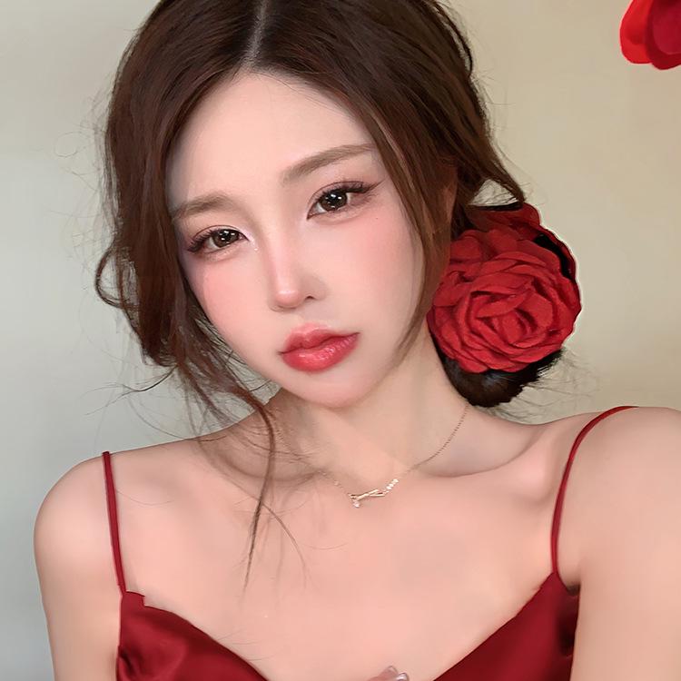 Caro Style Rose Flower Claw Clip: 2025 Trendy Hair Accessory for Women