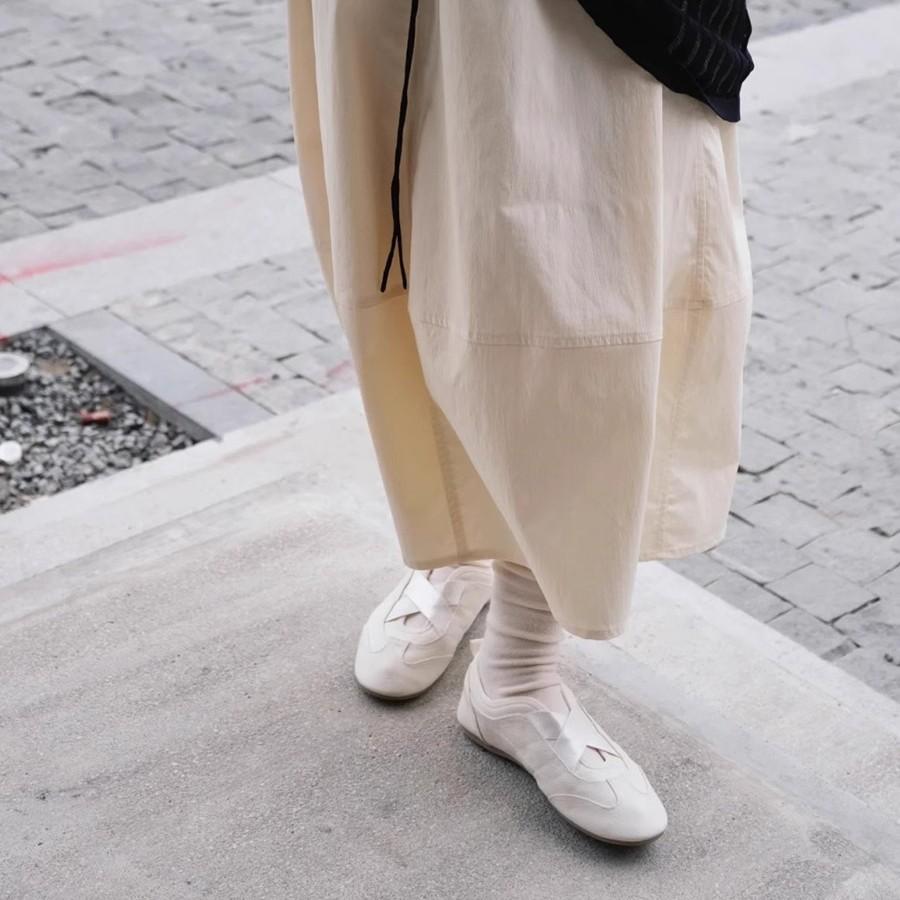 French Super Soft Sole Cross Strap Shallow Mouth Literary Ballet Style Dance Single Shoes Casual Versatile Round Head White Shoes