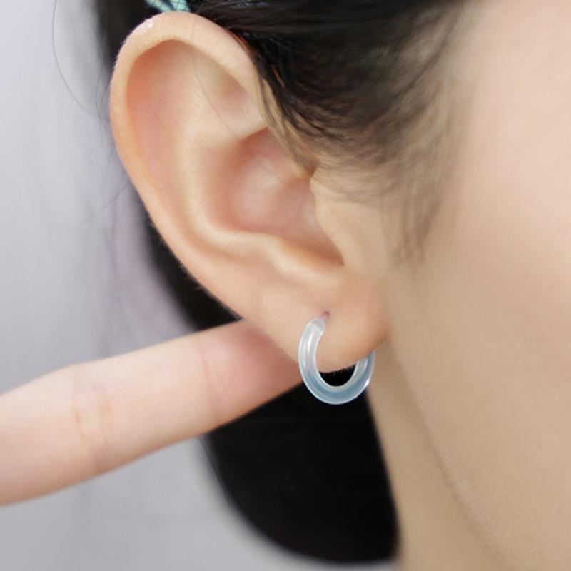 Orecchini a clip colorati in resina per piercing all'orecchio Cerchi leggeri Orecchini per uso quotidiano Accessori moda per ragazze