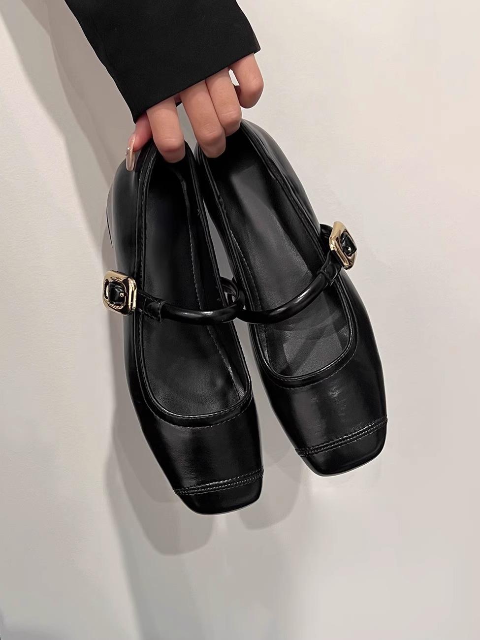 

Sheepskin version~ genuine leather retro small man inner height increase shallow mouth single shoes women s French evening shoes Mary Jane small leath 34