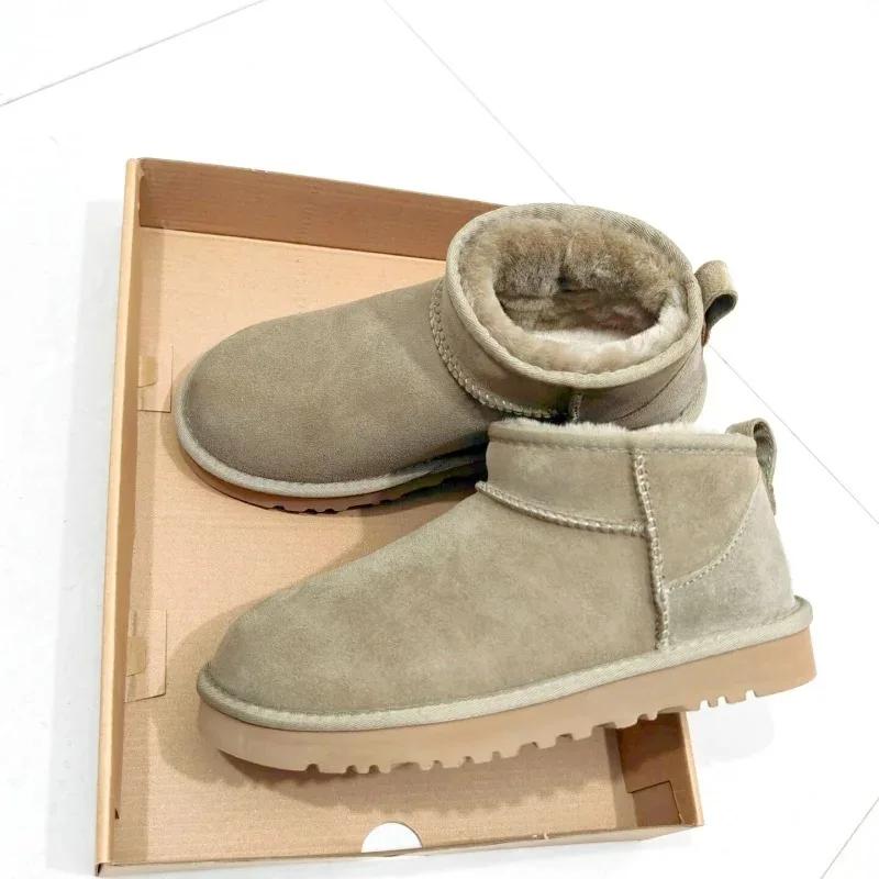Women Real Sheepskin Snow Boots New Design Natural Wool Fur Lined Ankle Winter Warm Leather Shoes Classic Men Casual Flat Boots