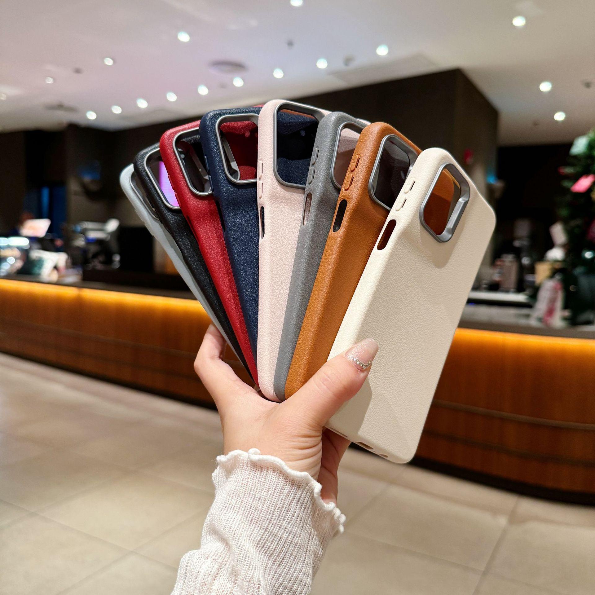 

Suitable for MOTOG85 Large-hole Leather Textured Phone Case, Tpu, and Hand-painted Plain Leather G53 Phone Case G15 хакі