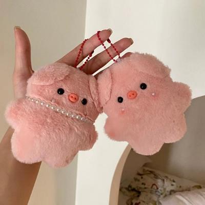 Lindo muñeco de dibujos animados de cerdito rosa que lleva bufanda, collar, llavero de peluche, colgante, animal de peluche suave, amuleto de cerdo de dibujos animados