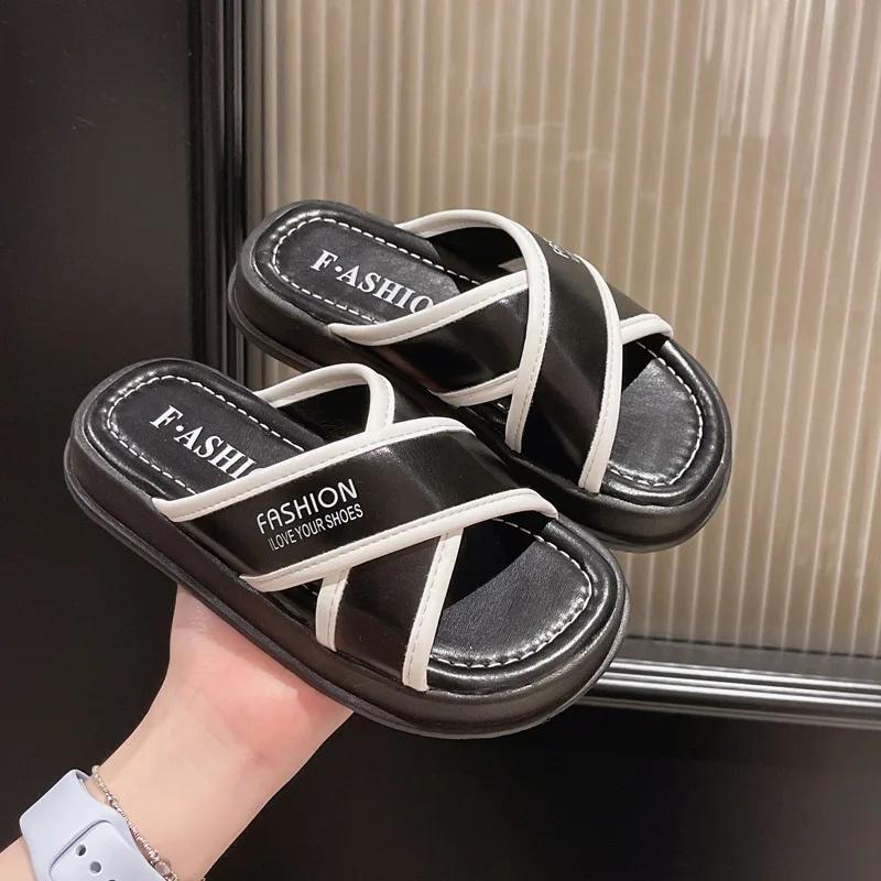 

Новые тапочки для девочек, летние нескользящие детские тапочки, модные детские повседневные уличные тапочки с открытым носком, толстая подошва, универсальные 26 чёрный