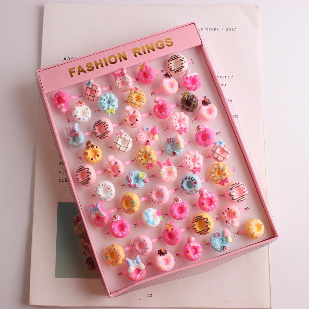 50Pcs Cartoon resin children's ring - Sweet flower ring - Gift box set finger ring - Party gift