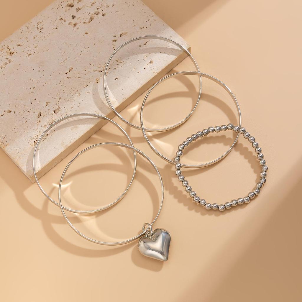 International Fashion Irregular Love Pendant & Metal Beaded Bracelet Set