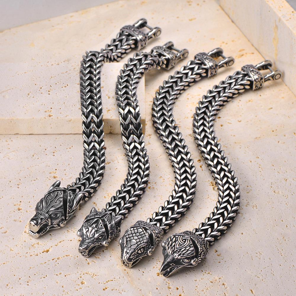 Personalized Chickbeak Handpiece Punk Retro Wolf Head Snakehead Front and Back Chain Titanium Steel Men's Bracelet