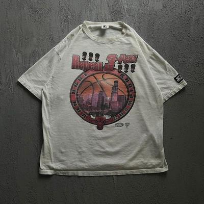 Na górę – T-shirty i koszulki