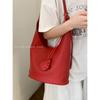 Korean Version of Casual Large-capacity Women's Armpit Bag Women's 2025 New Simple Bucket Bag Solid Color Soft Shoulder Bag