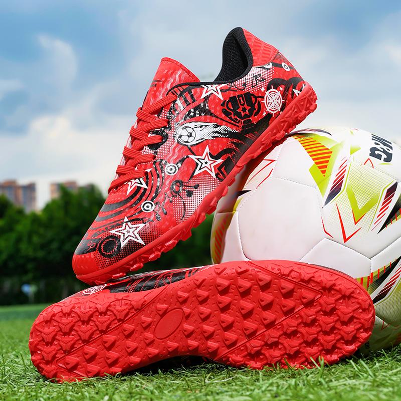 A Pair of Student Four-season Leather Football Shoes with Stud Detailing, Wear-resistant Football Shoes, Sizes 31-44