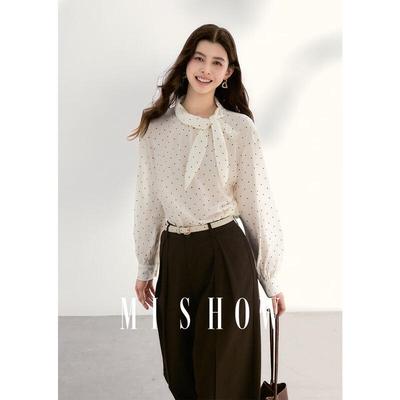 Französische Retro-Pünktchen-Fliege-Bluse