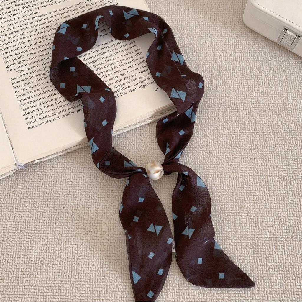 Spring and summer new women's neck silk scarf beaded necklace women's high-end temperament versatile atmosphere scarf fashion accessories