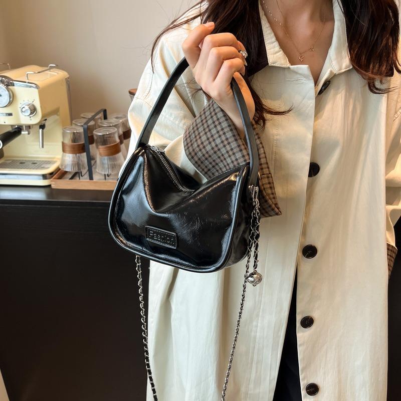 Versatile niche premium new fashion messenger bag shoulder summer portable women's bag