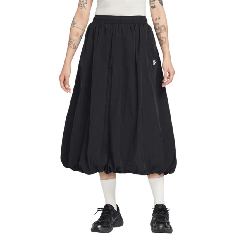 Nike Women s NSW WR Skirt L