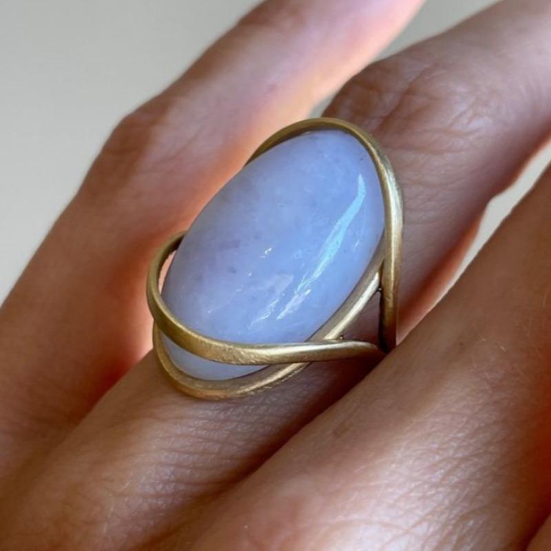 Vintage Inlaid Imitation Opal Women's Ring Classic Gold Color Geometry Daily Wear Party Jewelry Anniversary Gift