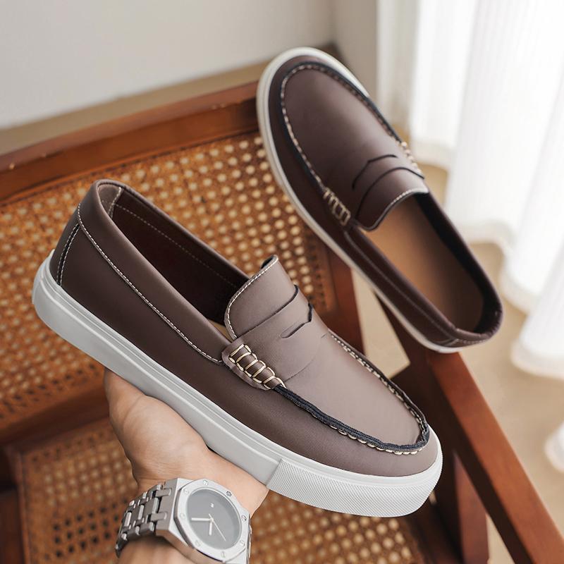 Mode Neue Marke Business Herrenschuhe Mode Männliche Hochzeitsschuhe Outdoor All-Match Flats Handgefertigt Herren Slipper Leder Herren Anzugschuhe