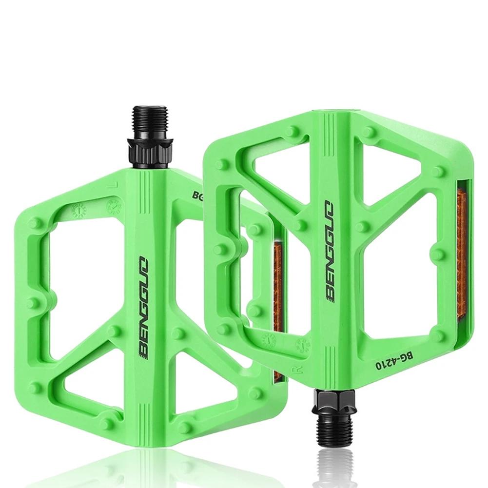 Double DU Bearing Nylon Bicycle Pedals with Reflector Ultralight Bike Pedals Waterproof Cycling Safety Pedals Bike Accessories