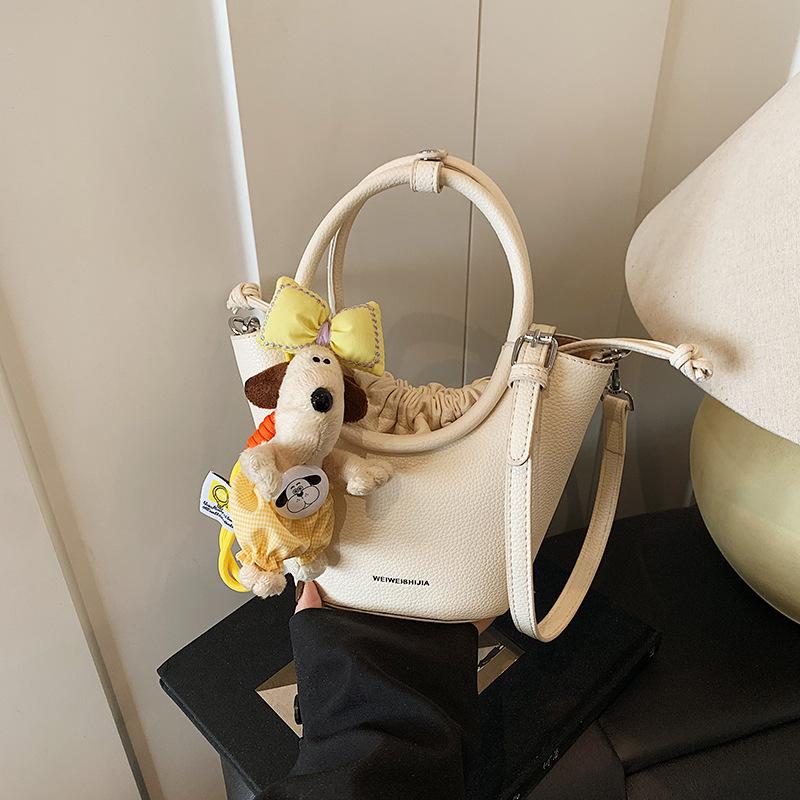 Popular Small Bags Women's New Fashion Versatile Messenger Bags Summer Portable Bucket Bags