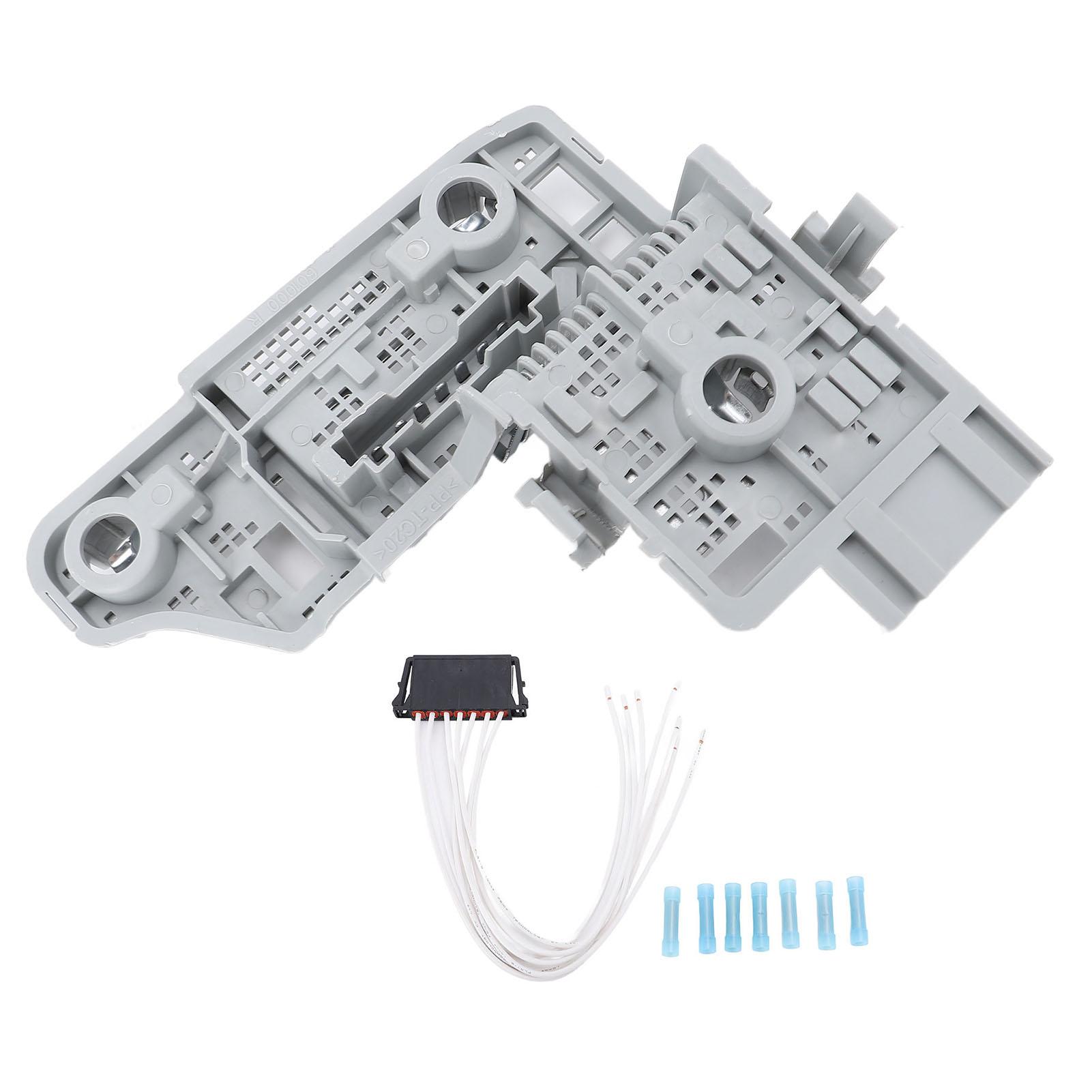 Car Tail Light Bulb Holder with Harness and Terminal For Mercedes-Benz C-Class W204 Saloon 2012-2014 2048202277 2048202577 Right