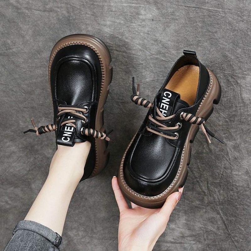 

Женские лоферы из натуральной мягкой кожи, британский стиль, весна и осень 2025, новые на толстой подошве, на шнуровке, универсальные, на мягкой подошве, маленькие кожаные туфли 37 чёрный