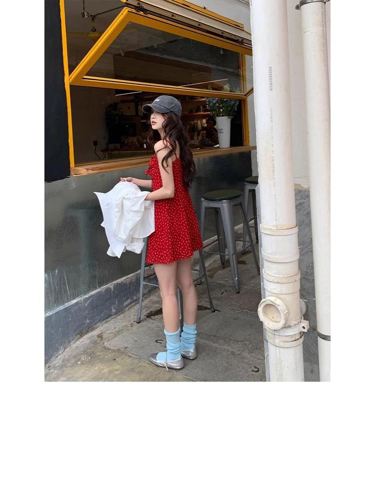 Retro Spicy Girl Red Pleated Spaghetti Strap A-Line Mini Dress - Women's Summer Vacation Slimming Waist Style