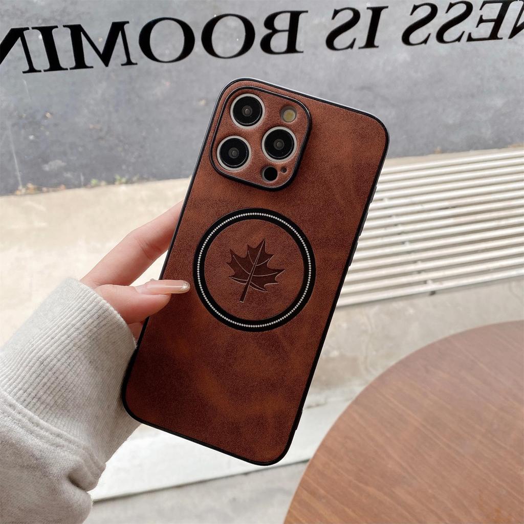 Kompatible iPhone 17 Pro Max Schafslederstruktur Ahornblatt Schutzhülle