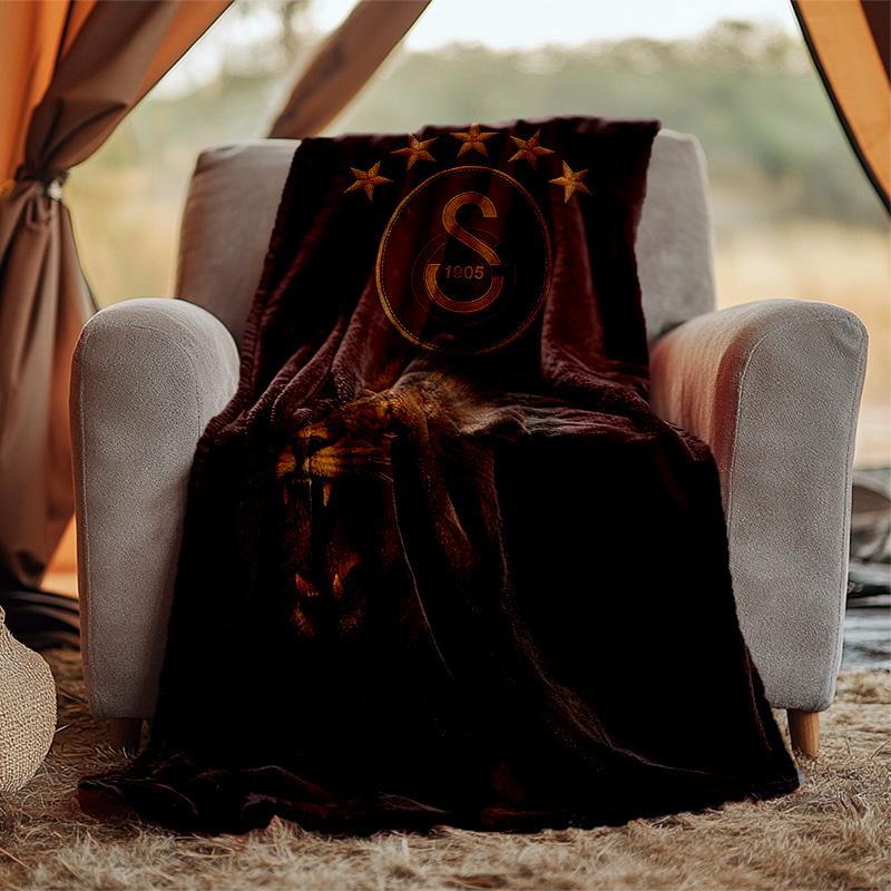 Galatasaray Flannel Blanket Soft Warm All-Season Throw, Design for Camping, Car Travel, Hiking Sofa, Bed, Office Perfect Gift for Parties