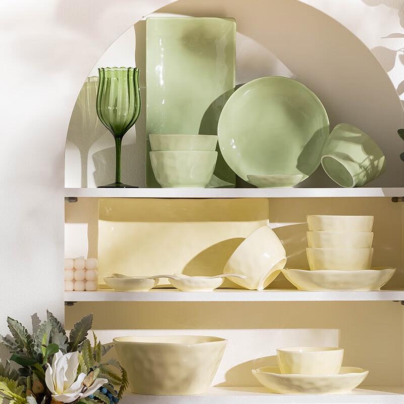 KANGMO 36-Piece Cream Style Ceramic Dinnerware Set with Casserole