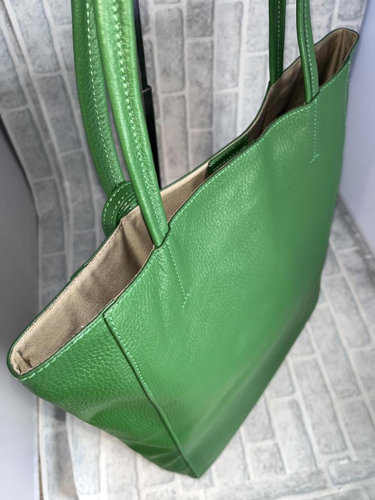 Rebecca Genuine Cowhide Leather Shrink Tote Bag with Pouch, Vertical Style, Unisex, JT-240322 (Green)
