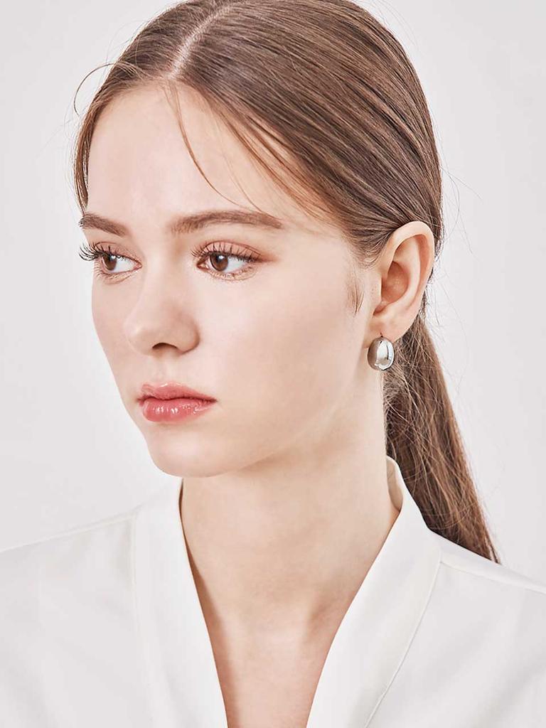 Geigerjewelry Teardrop Motif Bold One-Touch Earrings Gisvee141 (Silver 925 Pin)