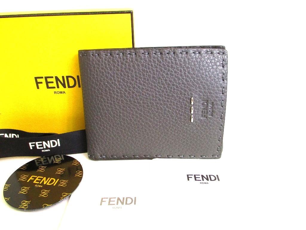 

Автентичний шкіряний гаманець FENDI Selleria Grey Compact Wallet #9329 Refurbished