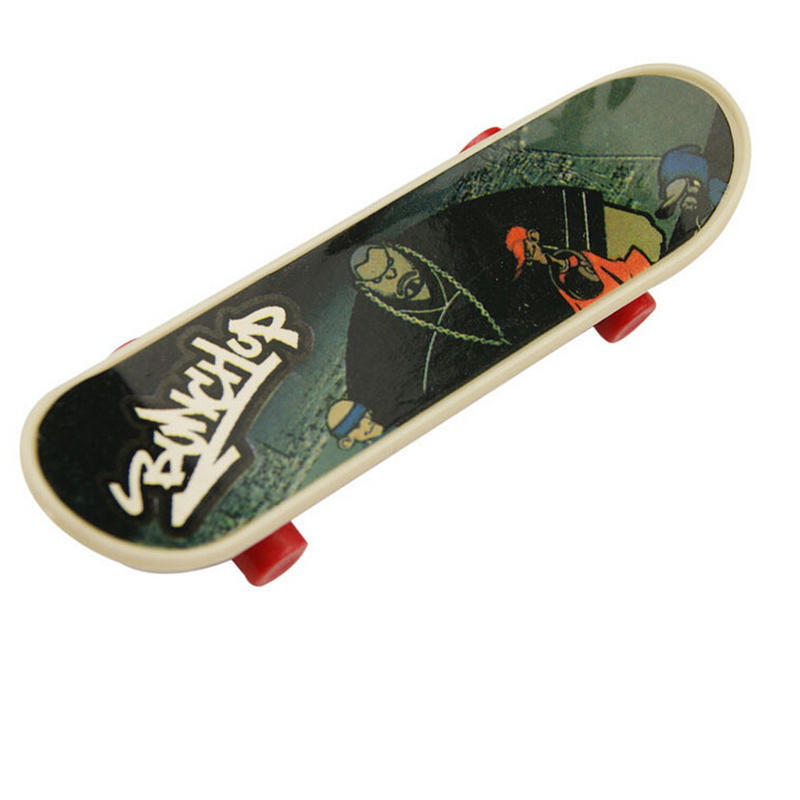 2PCS Mini Finger Board Skateboard Novelty Kids Boys Girls Toy Gift for PartYRDE
