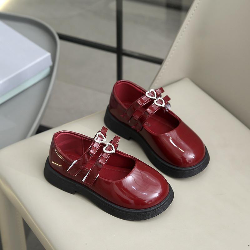 

Spring and Autumn New Fashion Love Comfortable Soft Sole Leather Shoes 24 червоний