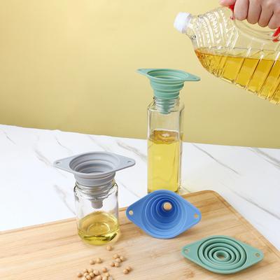 Collapsible Silicone Funnel Food Grade Foldable Kitchen Funnels for Oil Wine Transfer Heat Resistant Non-Stick Multifunctional Funnels
